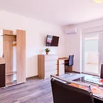 House Burle Appartamento Medolino