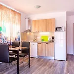 House Burle Appartamento Medolino