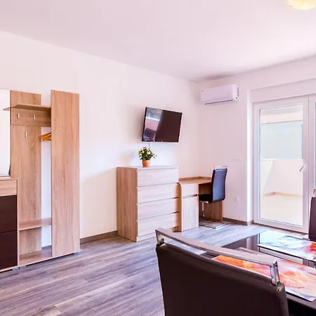 House Burle Apartment Medulin