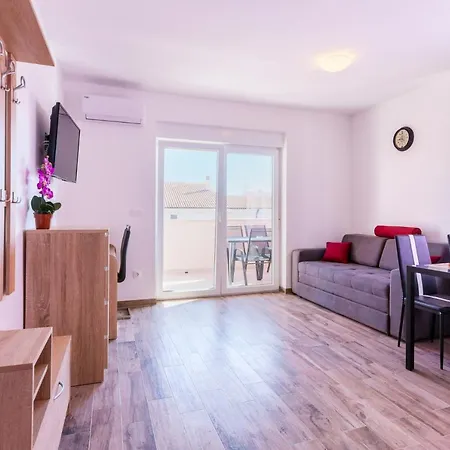 Apartment Irina *