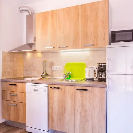 Irina Apartment *