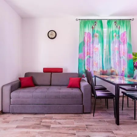 Apartment Irina Medulin
