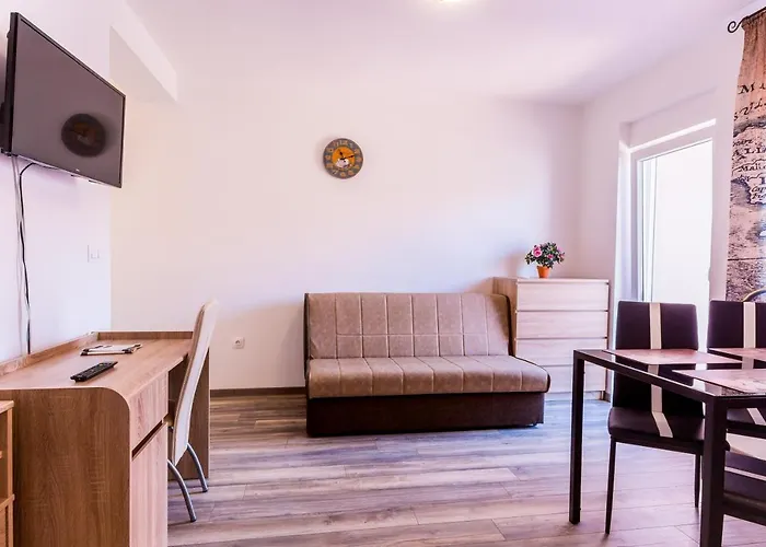 House Burle Apartament *